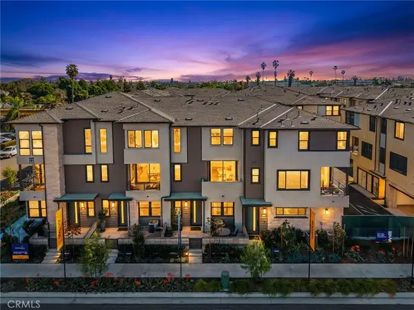 101 S Laxore Street #203, Anaheim, CA 92804