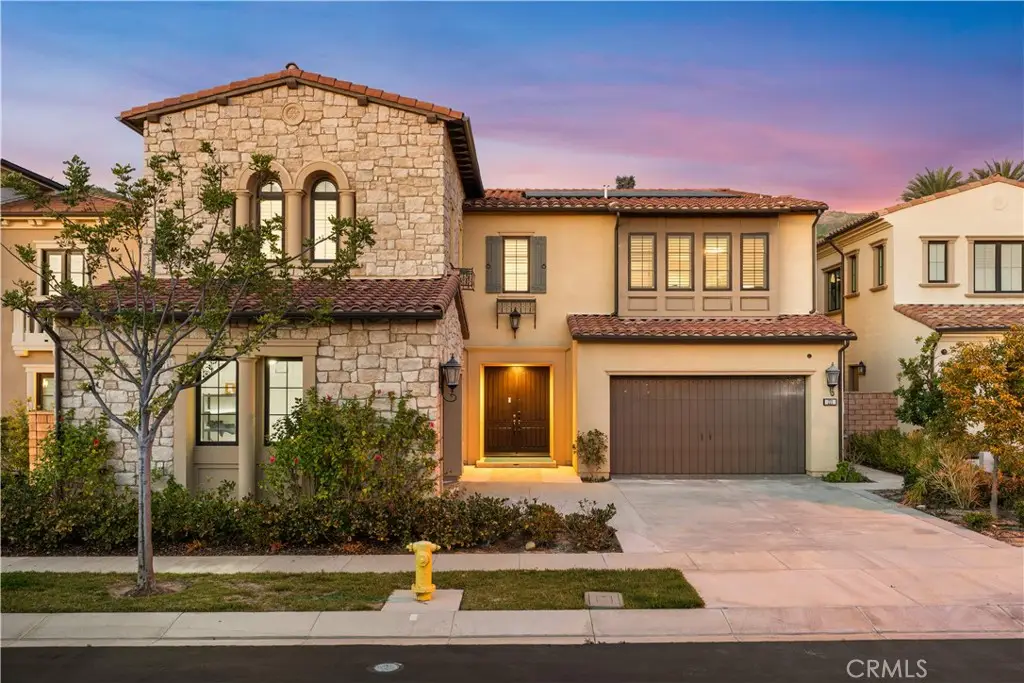 221 Clear Fls, Irvine, CA 92602 - #1