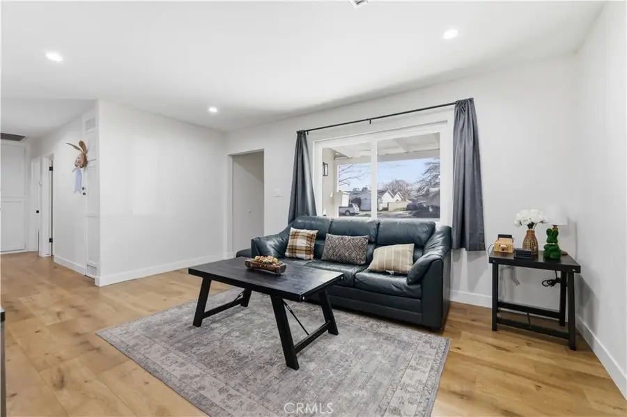44335 Glenraven, Lancaster, CA 93535 - #2