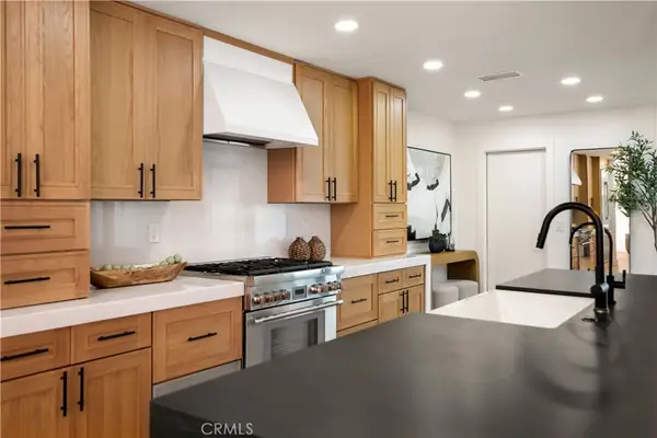 22 Rue Cannes, Newport Beach, CA 92660