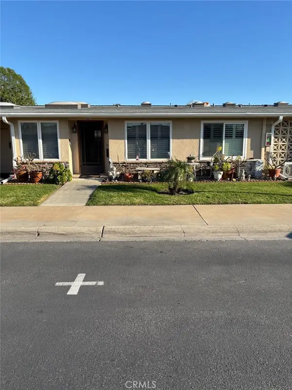 1440 Pelham #105J, Seal Beach, CA 90740