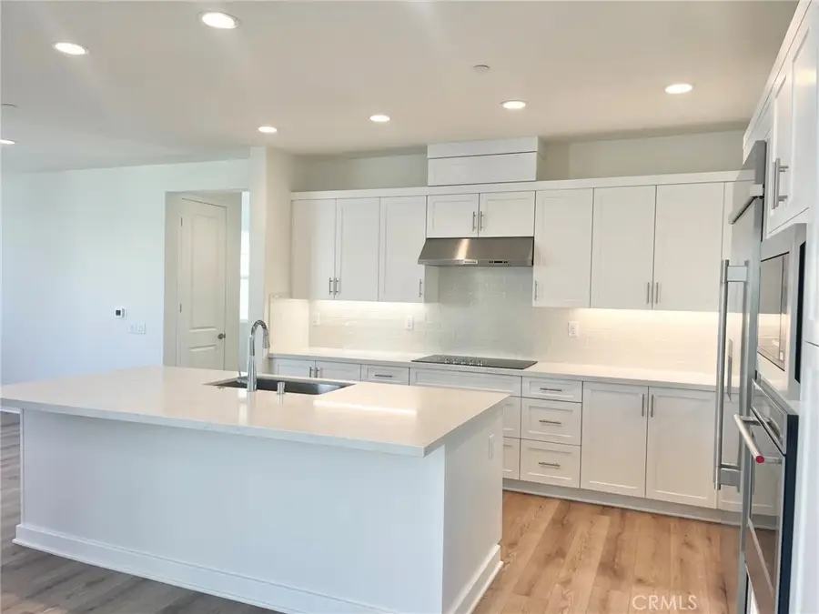 10765 Citrus Drive, San Buenaventura Ventura, CA 93004 - #3