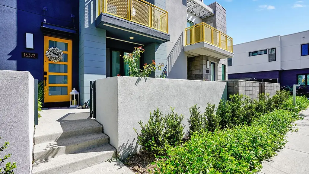 16372 Moonstone Circle, Tustin, CA 92782 - #1
