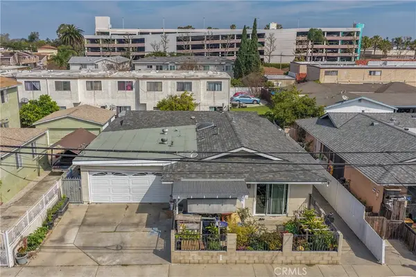 7851 Cypress #A&B, Huntington Beach, CA 92647