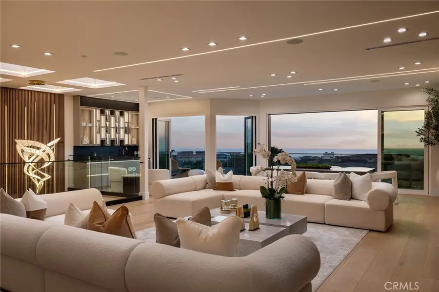 4 Narbonne, Newport Beach, CA 92660 - #2