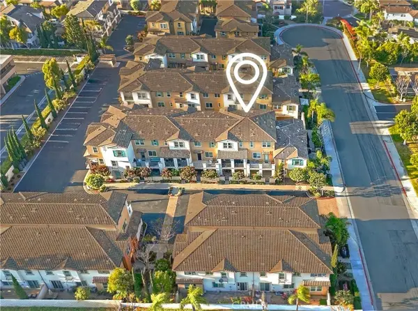 16901 Airport Circle #107, Huntington Beach, CA 92649