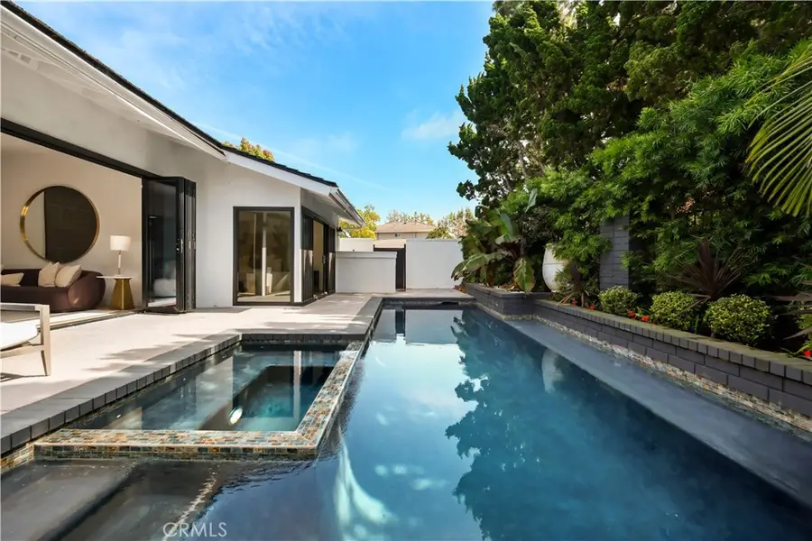 22 Rue Cannes, Newport Beach, CA 92660 - #2