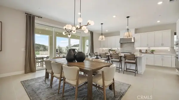 24341 Camino Oceano, Valencia, CA 91354