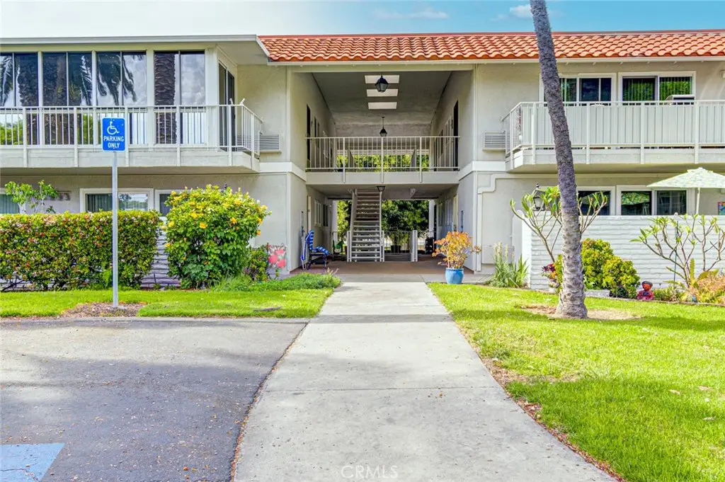 957 Calle Aragon #O, Laguna Woods, CA 92637 - #1