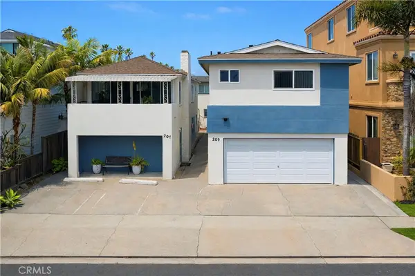 207 Baltimore Avenue, Huntington Beach, CA 92648