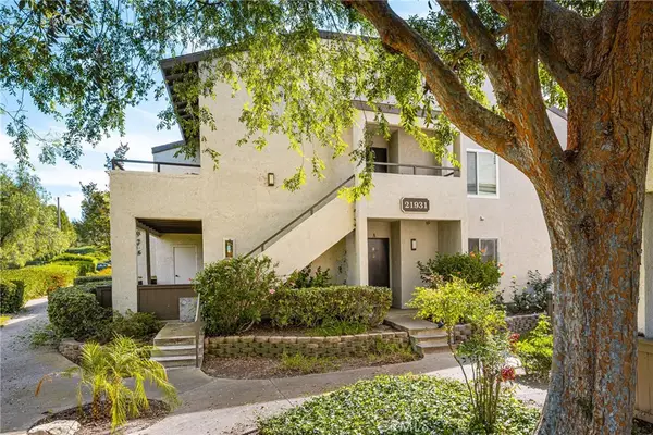 21931 Rimhurst #117, Lake Forest, CA 92630