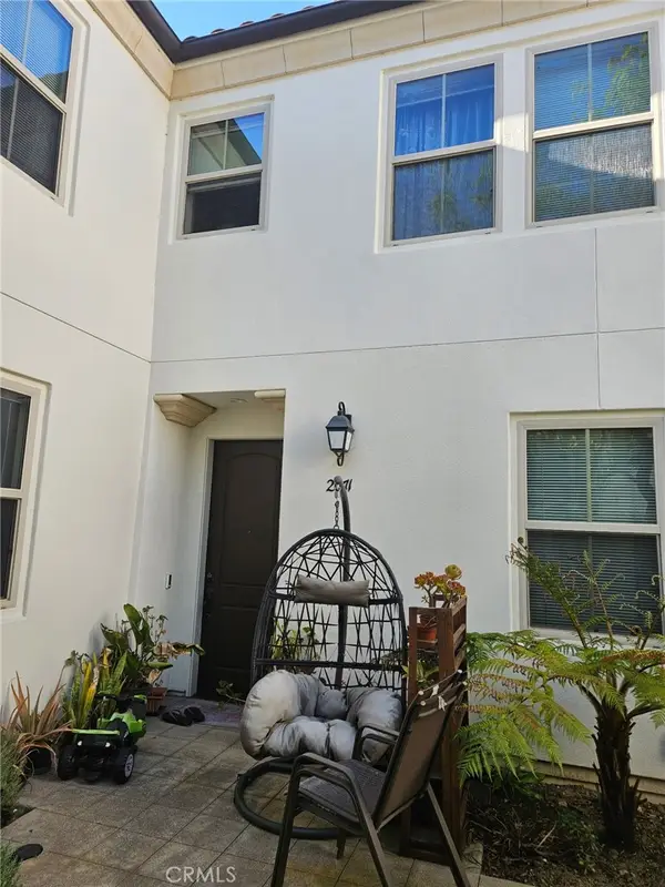 2071 Atlantic, Long Beach, CA 90806