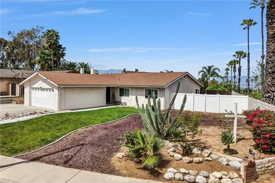 2111 Whitestone Drive, Riverside, CA 92506 - #3
