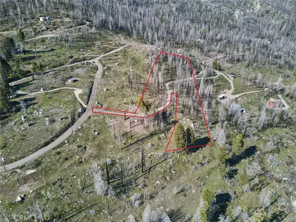 7000 Pineview Drive, Springville, CA 93265