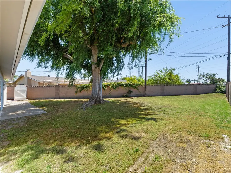 8662 Royer Circle, Huntington Beach, CA 92647 - #3