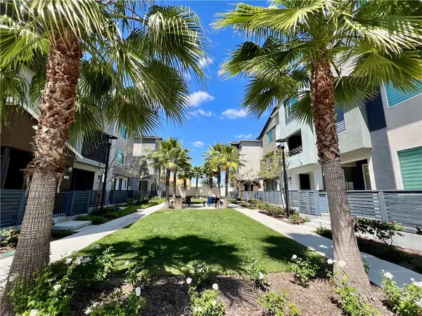 925 E 3rd, Santa Ana, CA 92701