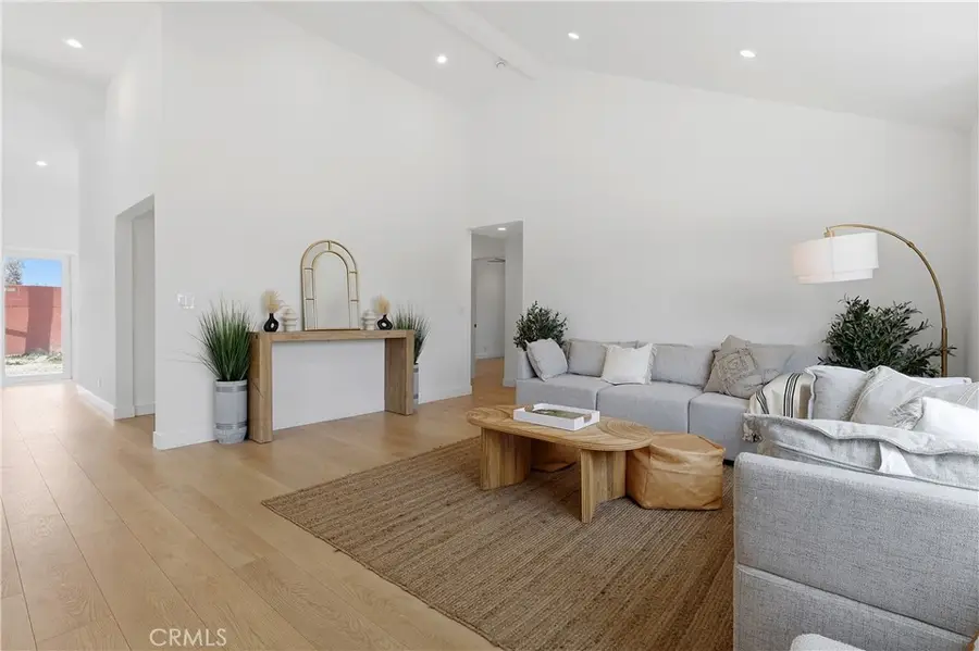 1100 E 124th, Los Angeles, CA 90059 - #2