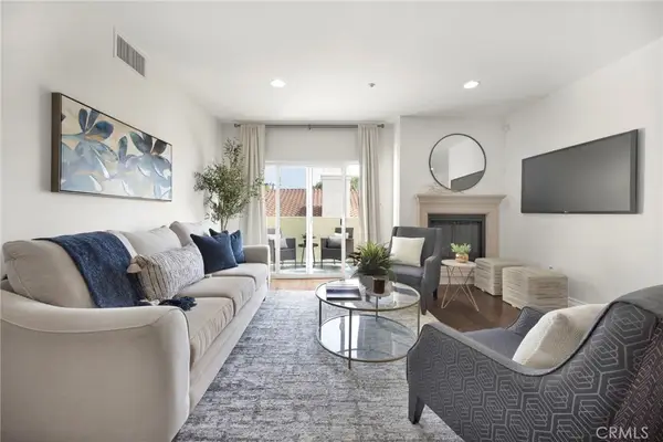 1726 S Bentley Avenue #PH3, Los Angeles, CA 90025