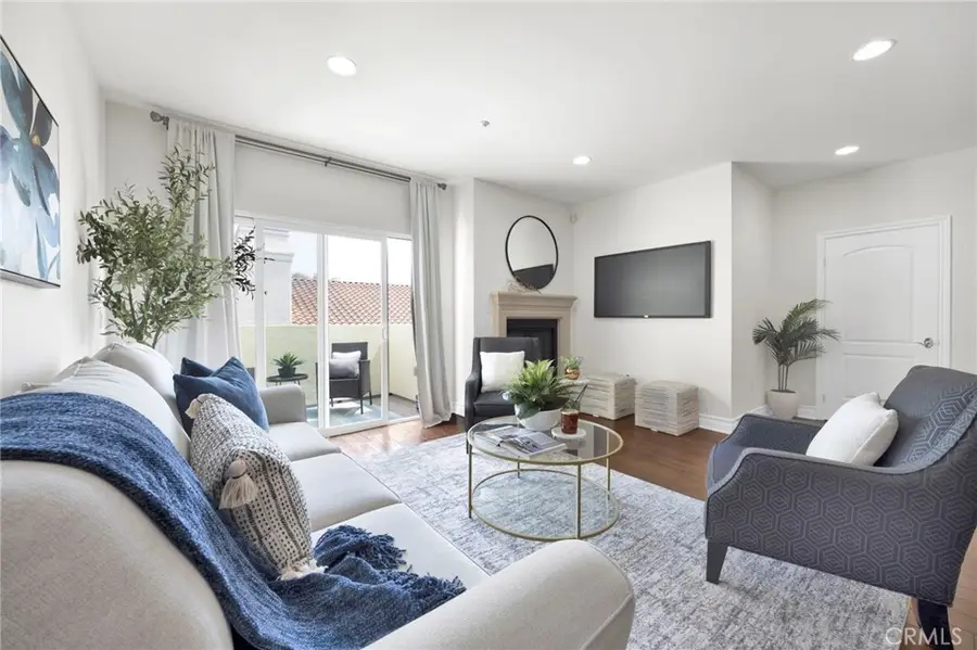 1726 S Bentley Avenue #PH3, Los Angeles, CA 90025 - #2