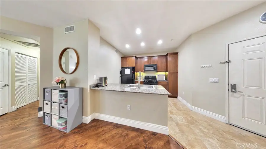 2108 Scholarship, Irvine, CA 92612 - #2