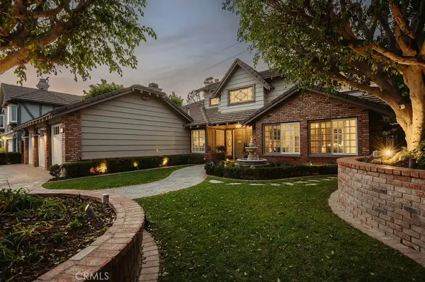 3911 E Rolling Green, Orange, CA 92867