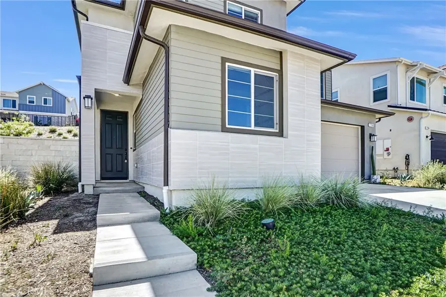 27260 Debut, Valencia, CA 91381 - #2