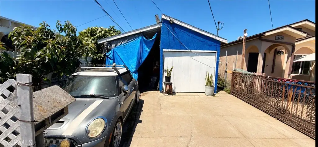10749 Weigand Avenue, Los Angeles, CA 90059 - #1