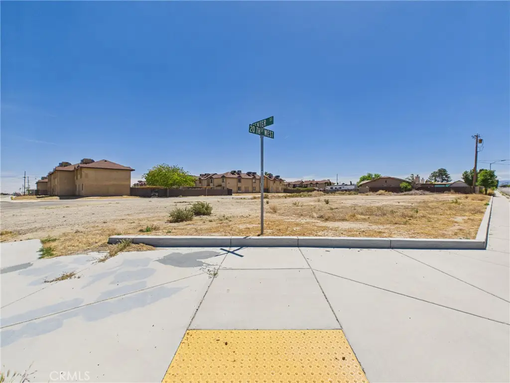 2643 Dixie Street, Rosamond, CA 93560 - #1