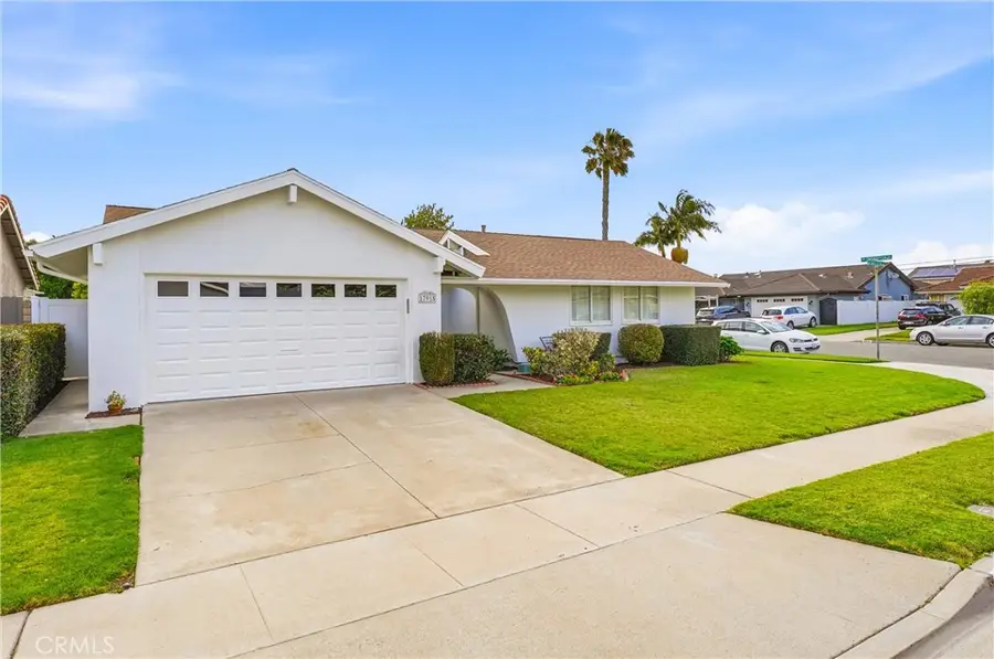 17915 Santa Olivia, Fountain Valley, CA 92708 - #3