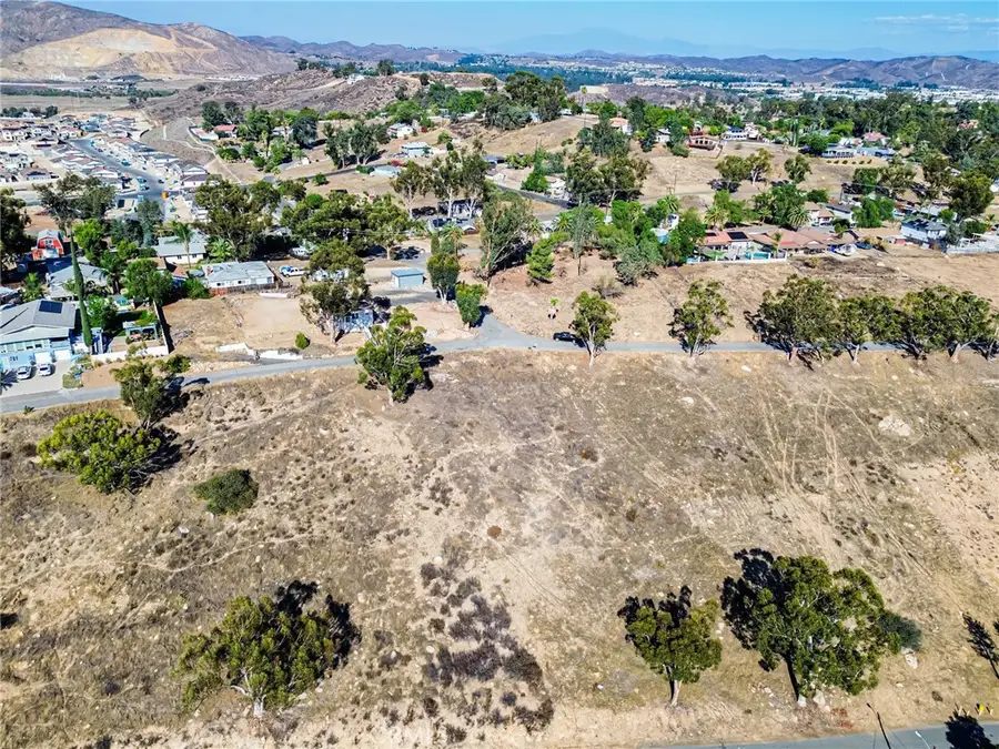 16374 Bailey Street, Lake Elsinore, CA 92530 - #3
