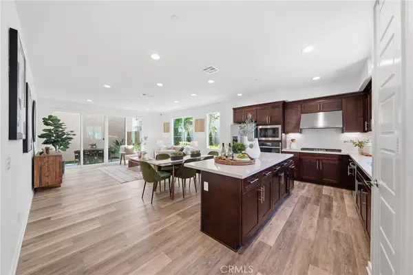 560 Cultivate, Irvine, CA 92618