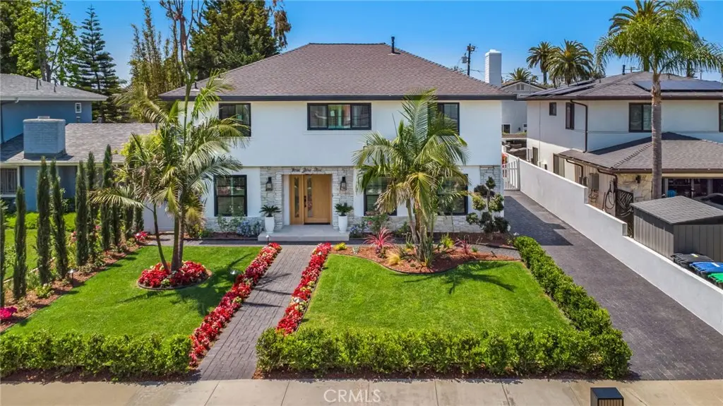 305 Robinhood, Costa Mesa, CA 92627 - #1