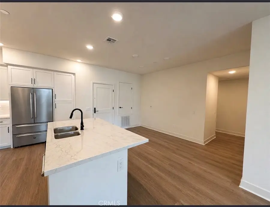414 Main St Unit 210, Huntington Beach, CA 92648 - #3