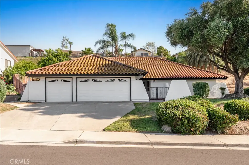 1260 Nicola Drive, Riverside, CA 92506 - #1