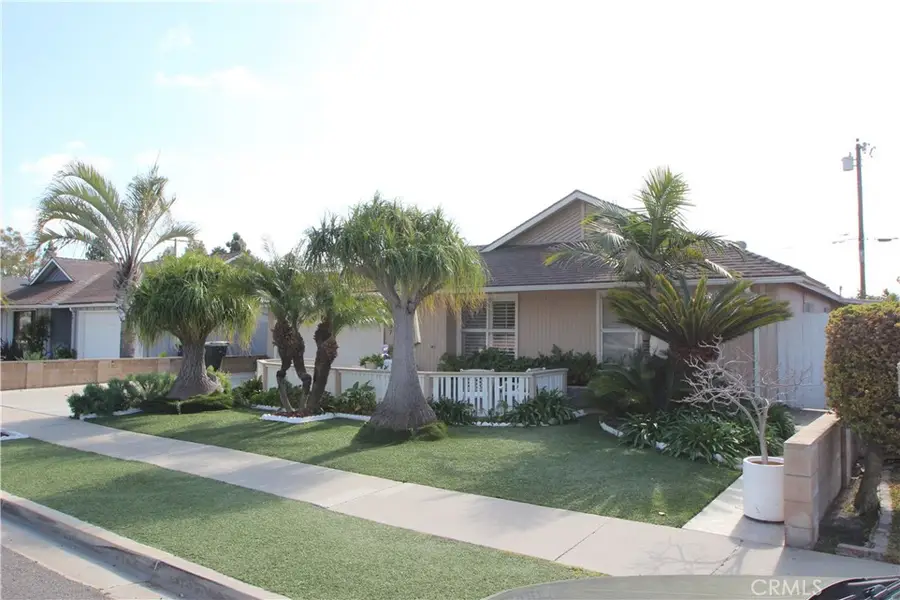 1067 Cheyenne Street, Costa Mesa, CA 92626 - #2