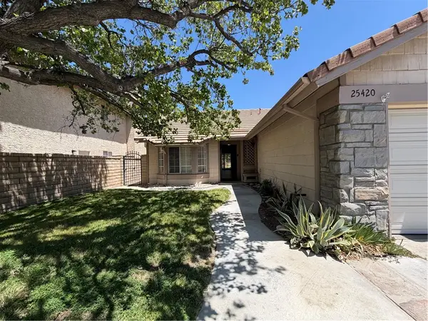 25420 Sheffield Ln, Saugus, CA 91350