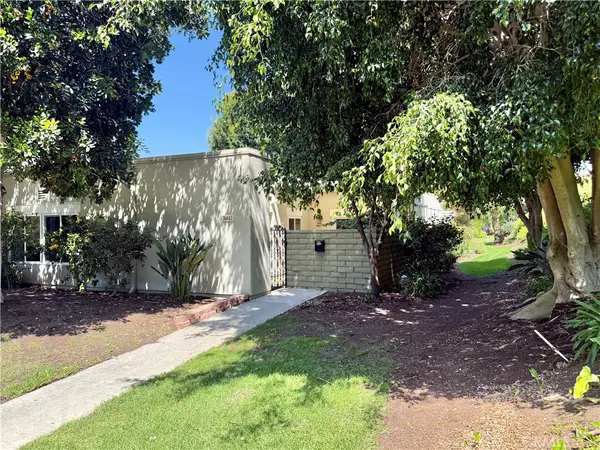 3001 Via Buena #C, Laguna Woods, CA 92637