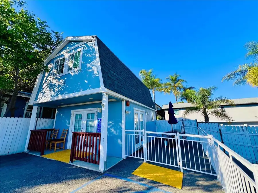 408 N Pico Ave, Fallbrook, CA 92028 - #2