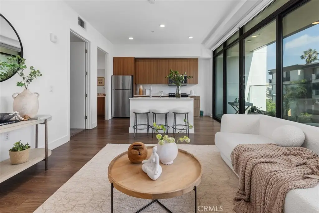 709 E Walnut St #315, Pasadena, CA 91101 - #1
