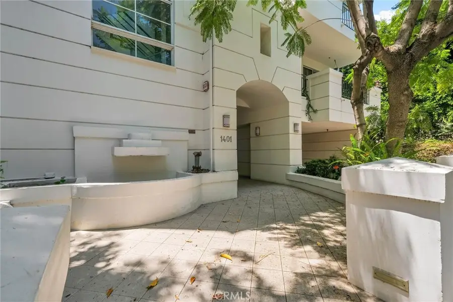 1401 S Bentley Avenue #203, Los Angeles, CA 90025 - #2
