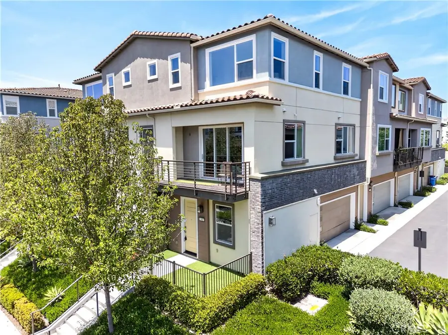 303 Carmona, Lake Forest, CA 92630 - #2