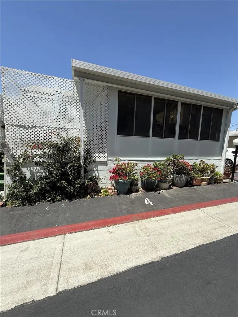 1660 Whittier Ave #4, Costa Mesa, CA 92627 - #3
