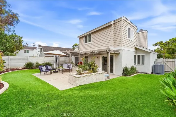 11 Shadowleaf, Irvine, CA 92614