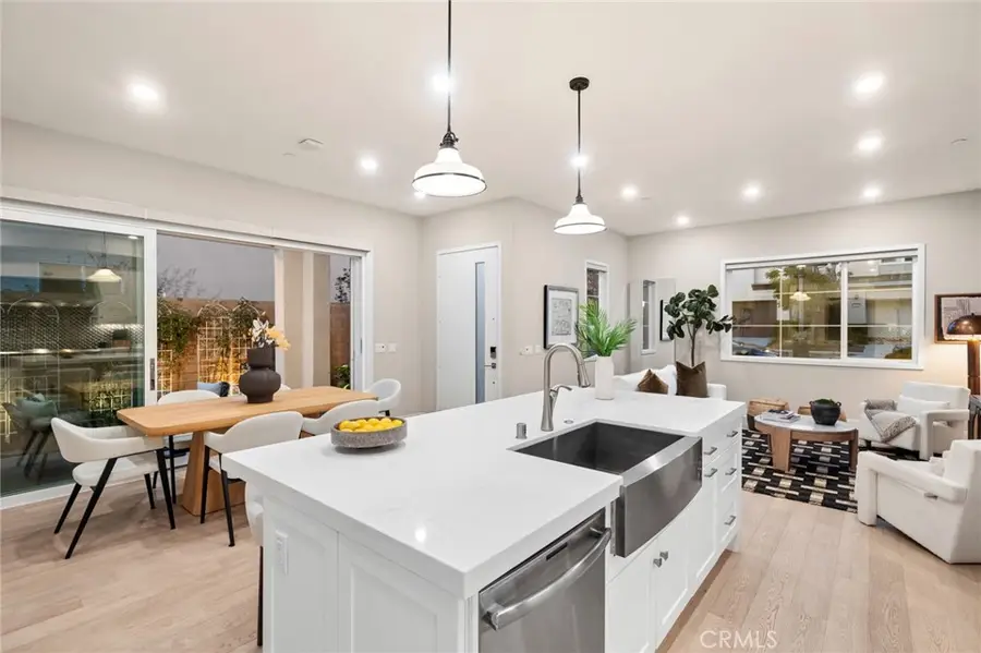 157 Crossover, Irvine, CA 92618 - #2