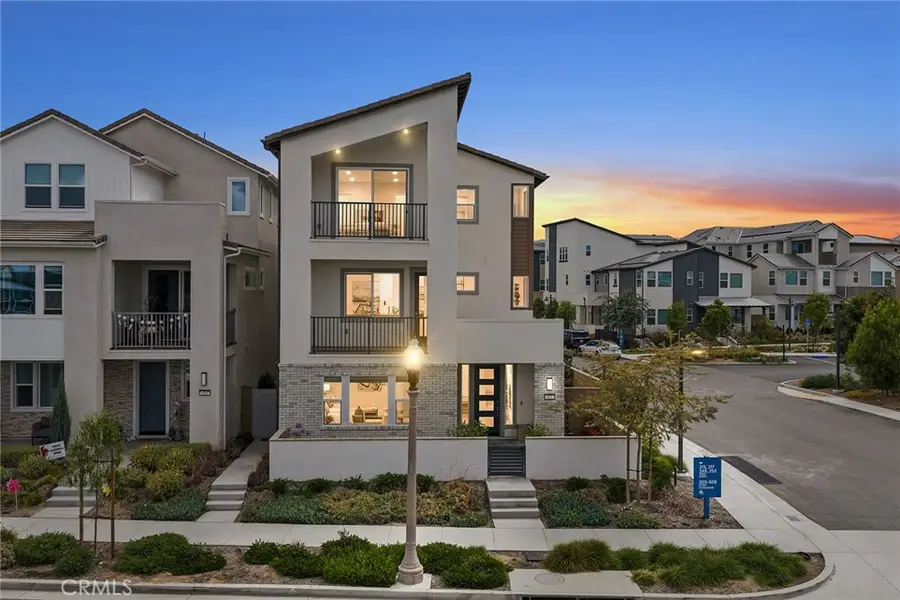427 Flycatcher, Irvine, CA 92618 - #2