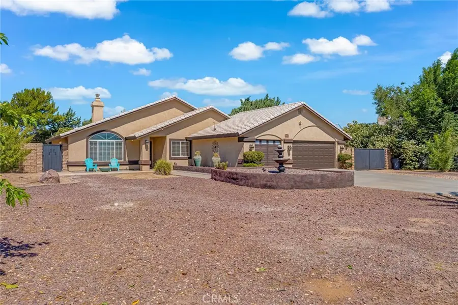 7592 Redwood Avenue, Hesperia, CA 92345 - #3