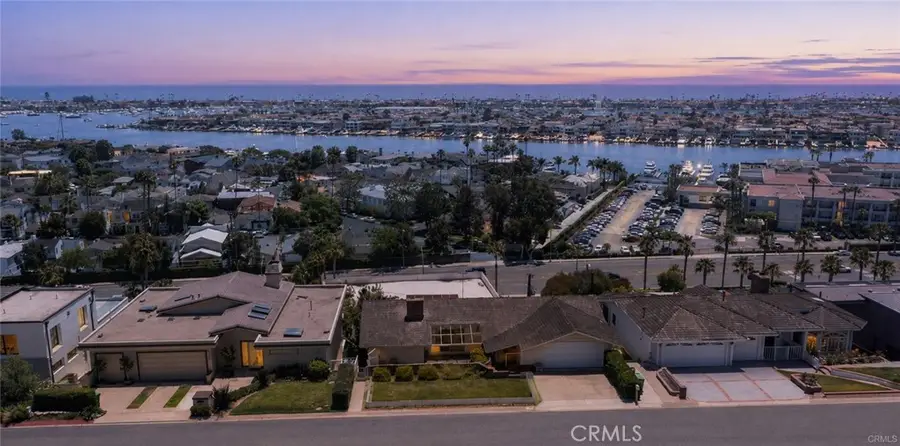 801 Kings, Newport Beach, CA 92663 - #2
