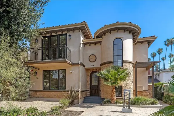1976 Huntington Drive, South Pasadena, CA 91030