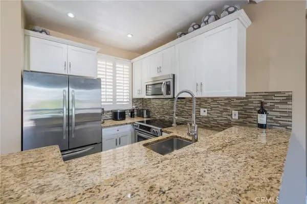 20251 Cape Coral Ln #202, Huntington Beach, CA 92646