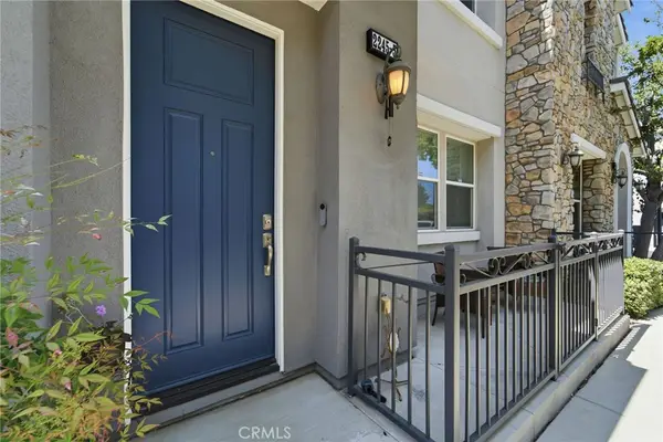 2245 Rolling River #5, Simi Valley, CA 93063